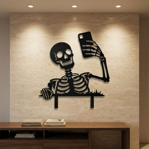 Skeleton Selfie Metal Wall Art – Halloween Wall Decor