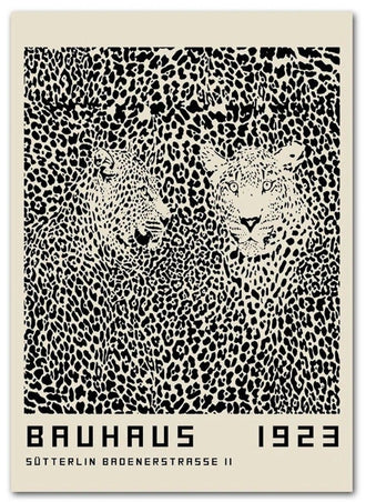 Bauhaus 1923 Leopard Pattern Print – Retro Sütterlin Typography Home Art