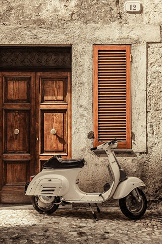 Vespa Nostalgic Scooter Wall Poster – Retro Italian Motorcycle Home Wall Décor