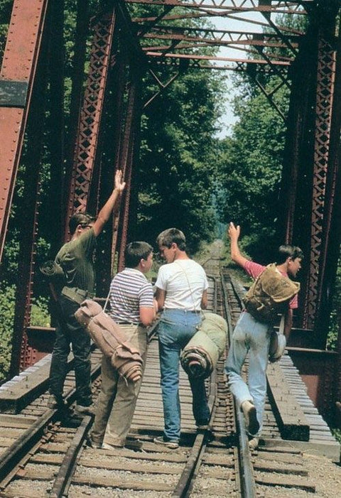 Nostalgic Friends on Railway Bridge Décor Poster | Nostalgic Wall Décor