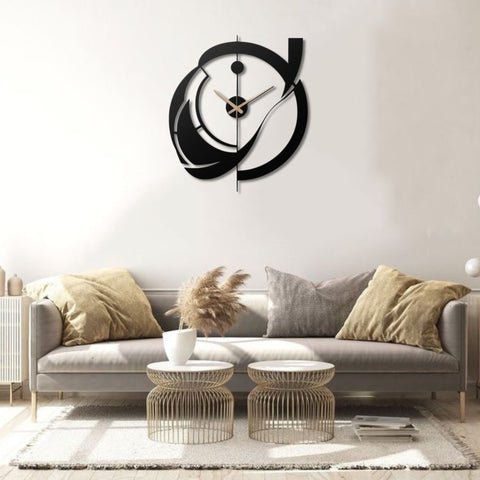 Dynamic Swirl Design Metal Wall Clock