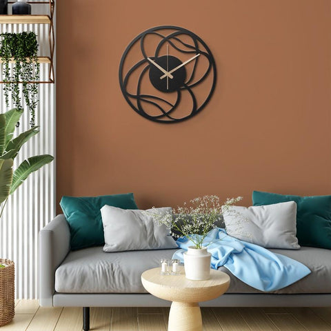 Interesting Oversized Metal Wall Clock