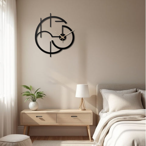 Modern Minimalist Elegant Metal Wall Clock
