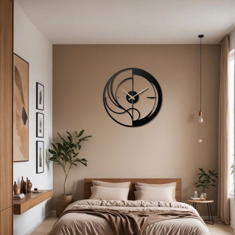 Round Minimalist Metal Wall Clock
