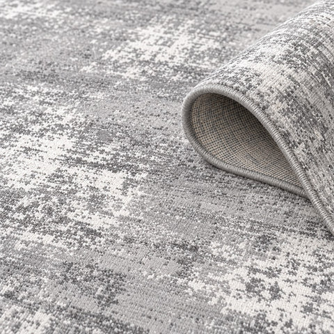 Distressed Classic Oval Runner Rug – Gray – texture close-up
