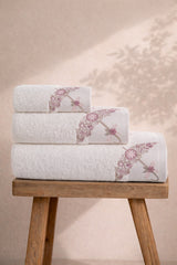 Embroidered Cotton Bath Towel Set of 3 – Cream in a living space