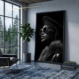 Fashion Portrait Modern Wall Art – Black-and-White Profile with Sunglasses