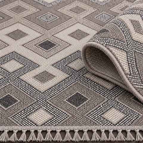 Loop Geometric Area Rug – Beige & Charcoal – texture close-up