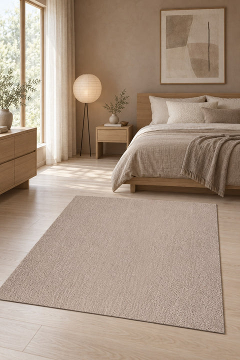 Mest Modern Plush Area Rug – Beige in a bedroom