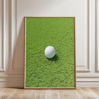 Simple Golf Ball Wall Poster – Minimal Golf Wall Décor for Home or Office