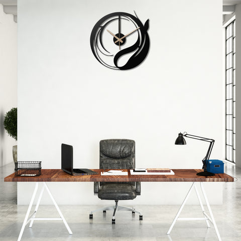 Fluid Design Minimal Metal Wall Clock
