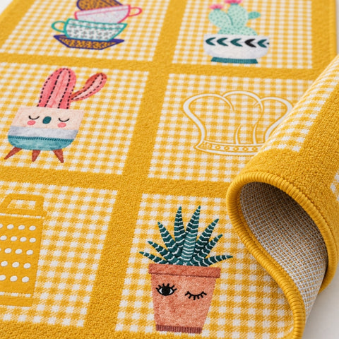 Striped Modern Kitchen Rug – Yellow – texture close-up